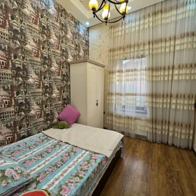 In Baku 170.0 m² house with 4.0 rooms is for sale - Image 10