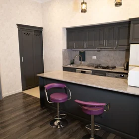 In Baku 90.0 m² apartment is for rent - Image 3