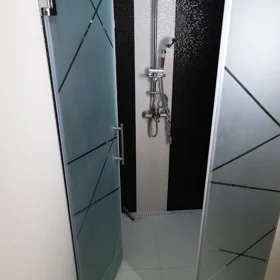 In Baku 90.0 m² apartment is for rent - Image 9