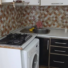 In Baku 50.0 m² house with 2.0 rooms is for rent - Image 7
