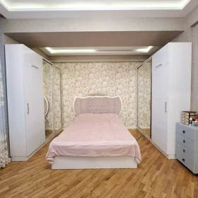 In Baku 110.0 m² apartment is for rent - Image 3