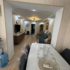 In Baku 75.0 m² apartment is for sale - Image 3