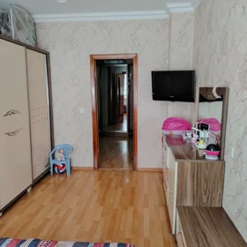 In Baku 100.0 m² apartment is for sale - Image 5