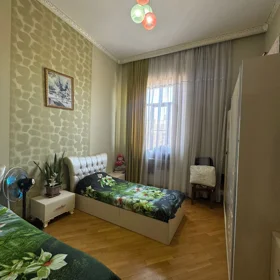 In Baku 95.0 m² apartment is for sale - Image 3