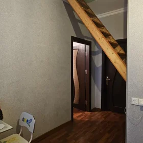 In nan 165.0 m² house with 5.0 rooms is for sale - Image 4