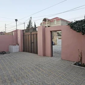 In nan 165.0 m² house with 5.0 rooms is for sale - Image 7