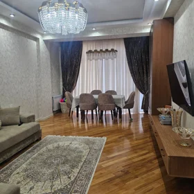 In Baku 120.0 m² apartment is for sale - Image 3