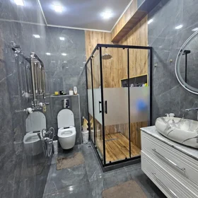 In Baku 120.0 m² apartment is for sale - Image 8