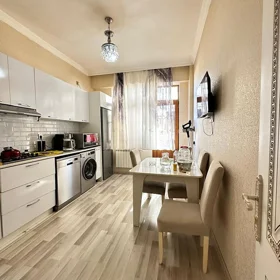 In Baku 75.0 m² apartment is for rent - Image 5