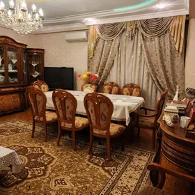 In Baku 130.0 m² apartment is for sale - Image 4