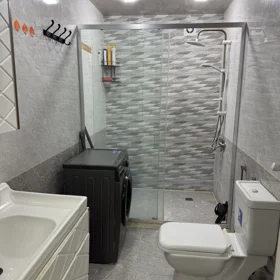 In Baku 196.0 m² apartment is for sale - Image 6