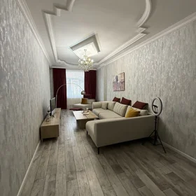 In Baku 85.0 m² apartment is for rent - Image 2