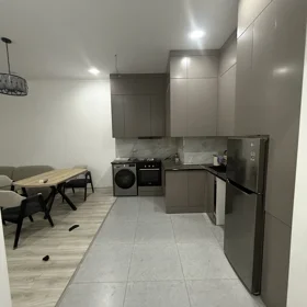 In Baku 80.0 m² apartment is for rent - Image 3