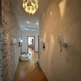 In Səbail rayonu 203.0 m² apartment is for sale - Image 6
