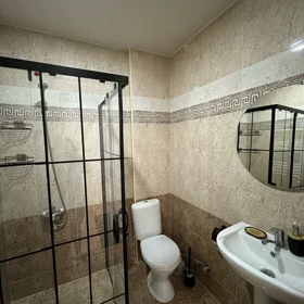 In Baku 70.0 m² apartment is for rent - Image 10