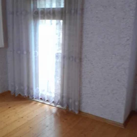 In nan 145.0 m² house with 5.0 rooms is for sale - Image 9