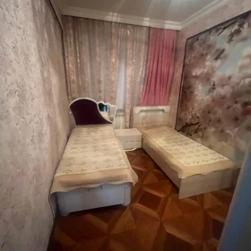 In Khirdalan 90.0 m² apartment is for rent - Image 8