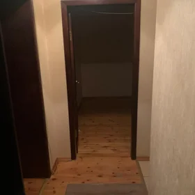 In Baku 70.0 m² apartment is for sale - Image 6