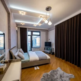In Baku 180.0 m² apartment is for rent - Image 3