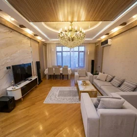 In Baku 180.0 m² apartment is for rent - Image 8