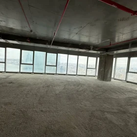 In Baku 172.0 m² apartment is for sale - Image 3