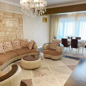 In Baku 114.0 m² apartment is for rent - Image 4