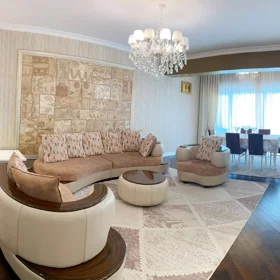 In Baku 114.0 m² apartment is for rent - Image 5
