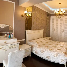 In Baku 114.0 m² apartment is for rent - Image 9