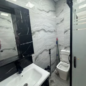 In Baku 72.0 m² apartment is for sale - Image 2