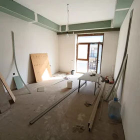 In Baku 121.0 m² apartment is for sale - Image 9