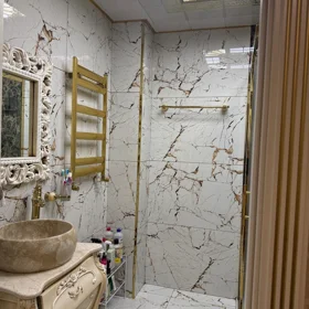 In Baku 84.0 m² apartment is for sale - Image 2