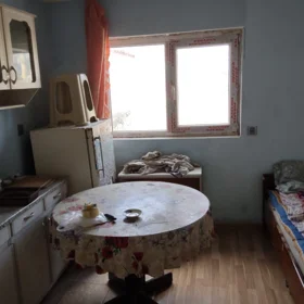 In Baku 40.0 m² house with 1.0 rooms is for rent - Image 2