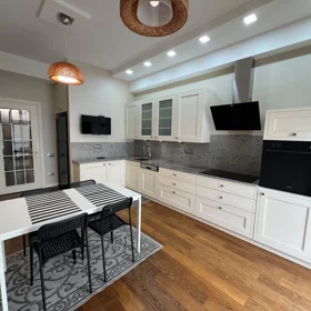 In Baku 160.0 m² apartment is for rent - Image 6