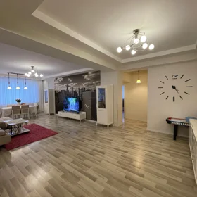 In Baku 101.0 m² apartment is for sale - Image 5