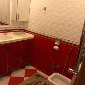 In Baku 90.0 m² apartment is for sale - Image 7