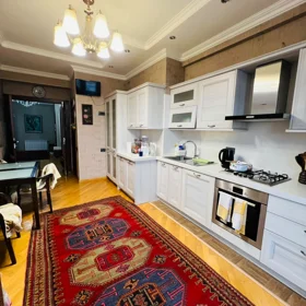 In Baku 165.0 m² apartment is for sale - Image 5