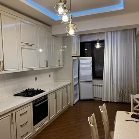 In Baku 135.0 m² apartment is for rent - Image 10