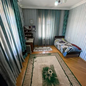 In nan 100.0 m² house with 3.0 rooms is for sale - Image 2