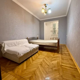 In Baku 90.0 m² apartment is for rent - Image 5