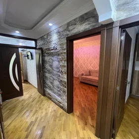 In Khirdalan 75.0 m² apartment is for rent - Image 8