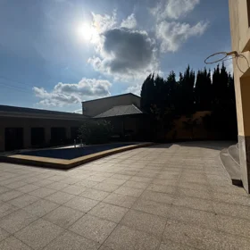 In nan 450.0 m² house with 5.0 rooms is for sale - Image 2