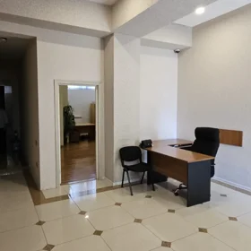In Baku 130.0 m² commercial is for rent - Image 8