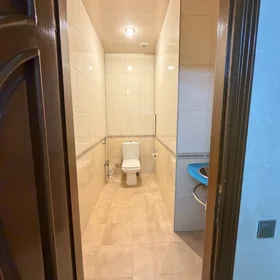 In Baku 203.0 m² apartment is for sale - Image 2