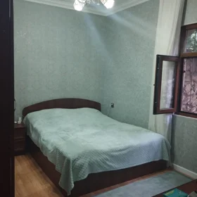 In Baku 95.0 m² house with 4.0 rooms is for sale - Image 4