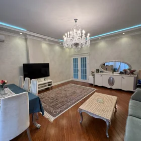 In Baku 110.0 m² apartment is for sale - Image 3