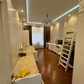 In Baku 110.0 m² apartment is for sale - Image 7