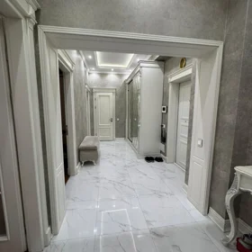 In Baku 110.0 m² apartment is for sale - Image 9