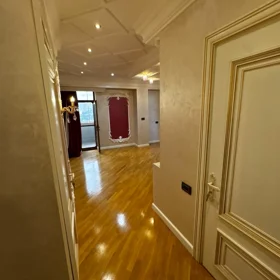 In Binəqədi rayonu 216.0 m² apartment is for sale - Image 9