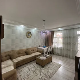 In Baku 110.0 m² apartment is for sale - Image 2