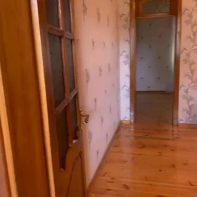 In Baku 250.0 m² house with 5.0 rooms is for sale - Image 6